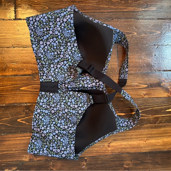 Knix Catalyst bra - 8+ - Picture 2 of 6